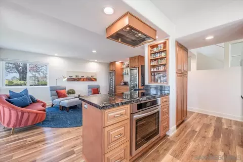 Kitchen - 3603 Lorimer Ln, Encinitas, CA 92024 photo 2 of 4