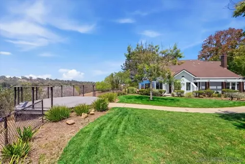 Exterior - 3603 Lorimer Ln, Encinitas, CA 92024 photo 18 of 24