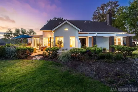 Exterior - 3603 Lorimer Ln, Encinitas, CA 92024 photo 12 of 24