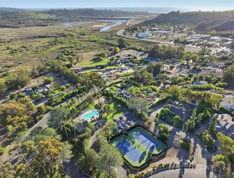 View/Area - 3603 Lorimer Ln, Encinitas, CA 92024 photo 13 of 15