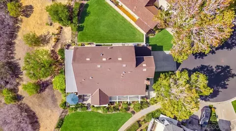 View/Area - 3603 Lorimer Ln, Encinitas, CA 92024 photo 1 of 15