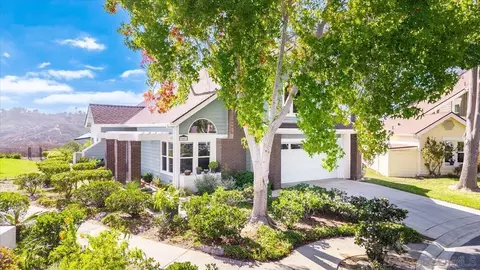 Exterior - 3603 Lorimer Ln, Encinitas, CA 92024 photo 3 of 24
