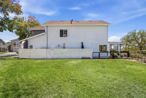 Exterior - 3603 Lorimer Ln, Encinitas, CA 92024 photo 17 of 24