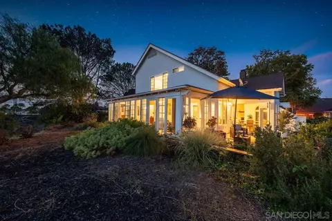 Exterior - 3603 Lorimer Ln, Encinitas, CA 92024 photo 14 of 24