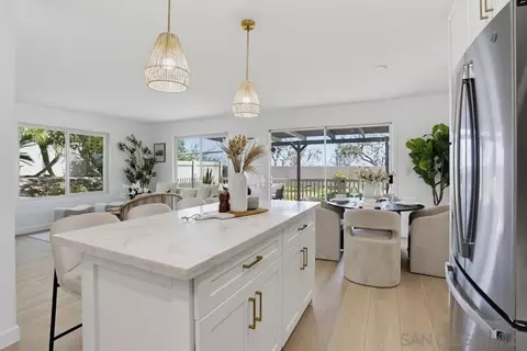 319 Volney, Encinitas, CA 92024