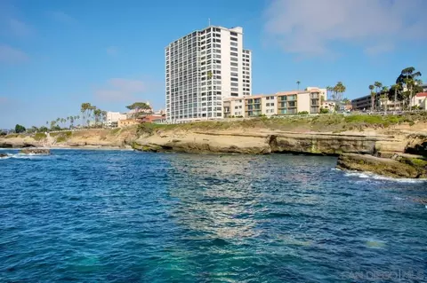View/Area - 939 Coast #11 B, La Jolla, CA 92037 photo 5 of 7