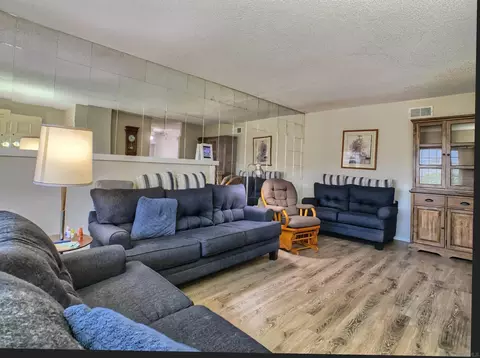 Living - 10414 Timberlane Way, Santee, CA 92071 photo 1 of 2