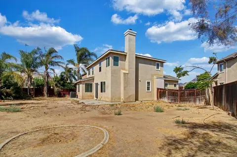 Exterior - 3856 Salt River Ln, Perris, CA 92571 photo 4 of 5