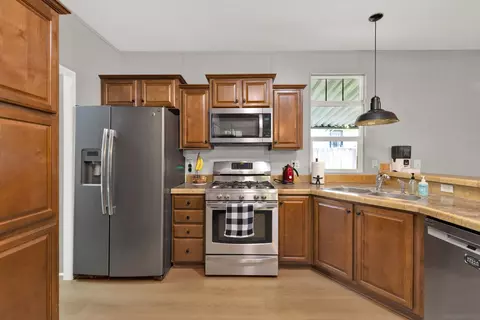 Kitchen - 3909 Reche Rd #34, Fallbrook, CA 92028 photo 1 of 2