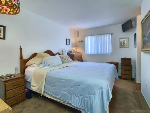 Bedroom - 10618 Queen Jessica Ln, Santee, CA 92071 photo 3 of 4
