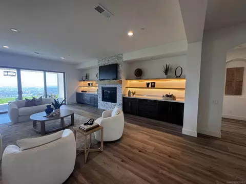 Living - 11631 Via Trevi, Lakeside, CA 92040 photo 2 of 10