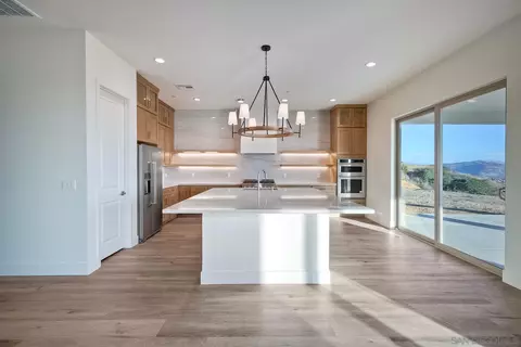Kitchen - 11631 Via Trevi, Lakeside, CA 92040 photo 6 of 9