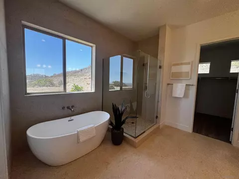 Bath - 11631 Via Trevi, Lakeside, CA 92040 photo 1 of 4