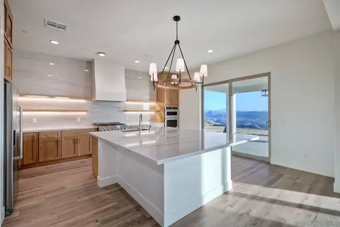 Kitchen - 11631 Via Trevi, Lakeside, CA 92040 photo 7 of 9
