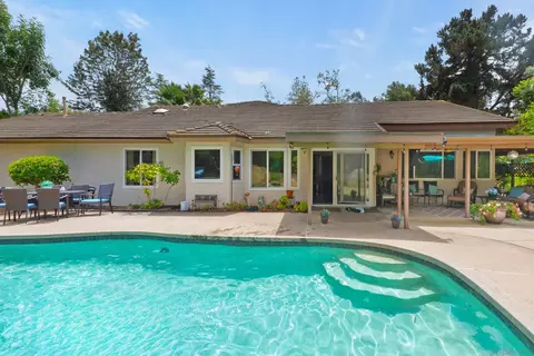 Exterior - 13126 Silver Saddle Ln, Poway, CA 92064 photo 17 of 18