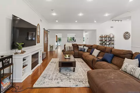Living - 13126 Silver Saddle Ln, Poway, CA 92064 photo 2 of 6