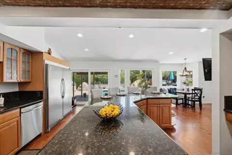 Kitchen - 13126 Silver Saddle Ln, Poway, CA 92064 photo 6 of 11