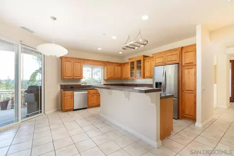 Kitchen - 613 Carnation Ln, Fallbrook, CA 92028 photo 2 of 3