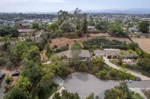 View/Area - 613 Carnation Ln, Fallbrook, CA 92028 photo 1 of 1