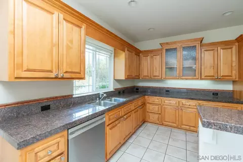 Kitchen - 613 Carnation Ln, Fallbrook, CA 92028 photo 1 of 3