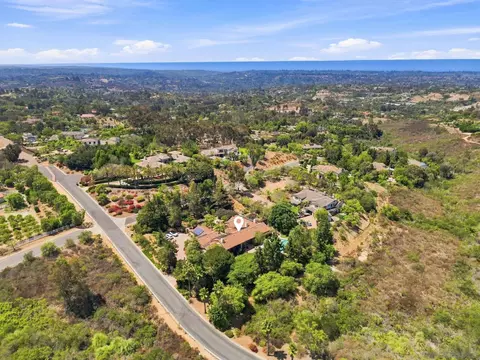 View/Area - 3501 Lone Hill Ln, Encinitas, CA 92024 photo 3 of 3