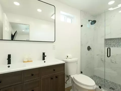 Bath - 1249 8th, Imperial Beach, CA 91932 photo 1 of 5