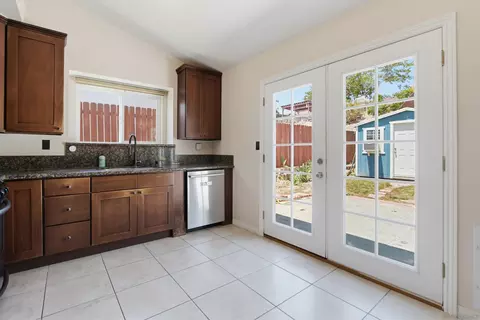 Kitchen - 5117 Greenbrook, Oceanside, CA 92057 photo 1 of 3
