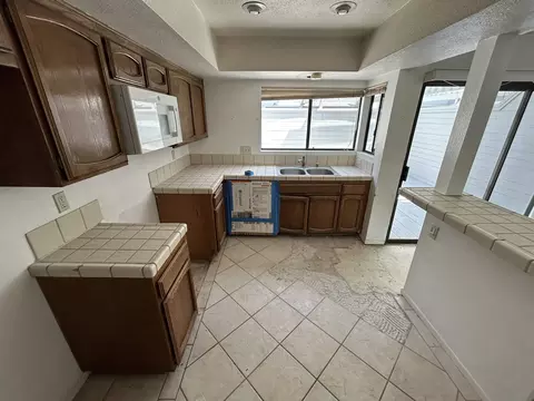 Kitchen - 955 Intrepid, Del Mar, CA 92014 photo 2 of 3