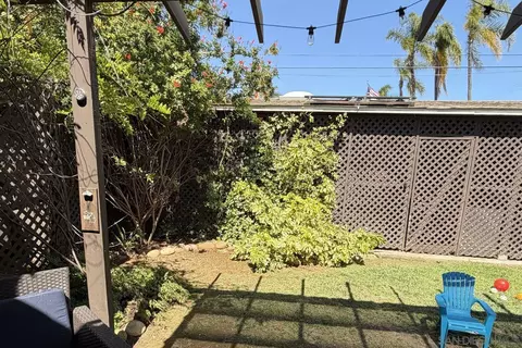Exterior - 800 A Ave, Coronado, CA 92118 photo 7 of 8