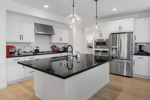 Kitchen - 32357 Salvia, Temecula, CA 92591 photo 3 of 6