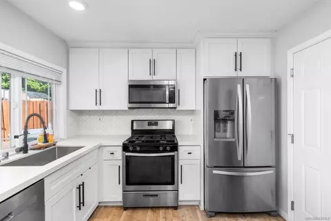 Kitchen - 10056 Woodpark, Santee, CA 92071 photo 2 of 3