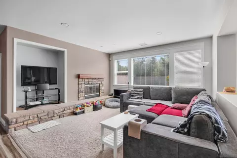 Living - 563 Crystal Downs Gln, Escondido, CA 92026 photo 1 of 1