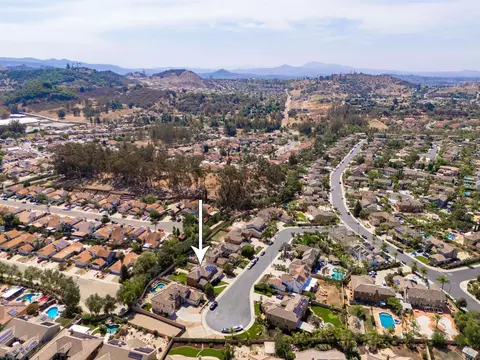 View/Area - 563 Crystal Downs Gln, Escondido, CA 92026 photo 4 of 7