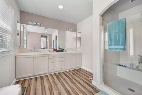 Entry Way - 563 Crystal Downs Gln, Escondido, CA 92026 photo 3 of 4