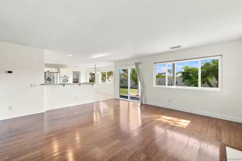 Living - 413 Lexington, Oceanside, CA 92057 photo 1 of 3