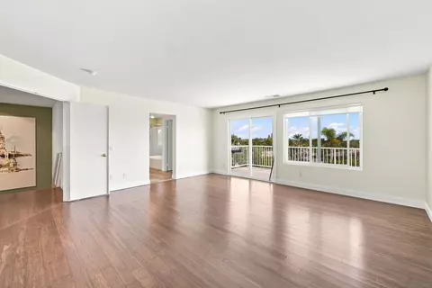 Living - 413 Lexington, Oceanside, CA 92057 photo 3 of 3
