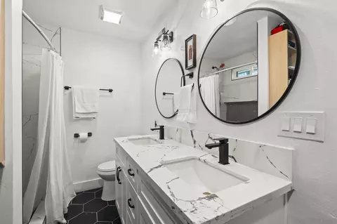Bath - 10252 Santana St, Santee, CA 92071 photo 2 of 3