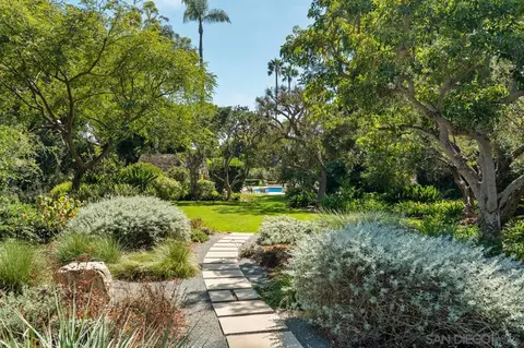 Exterior - 1205 Muirlands Dr, La Jolla, CA 92037 photo 21 of 23