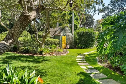 Exterior - 1205 Muirlands Dr, La Jolla, CA 92037 photo 18 of 23
