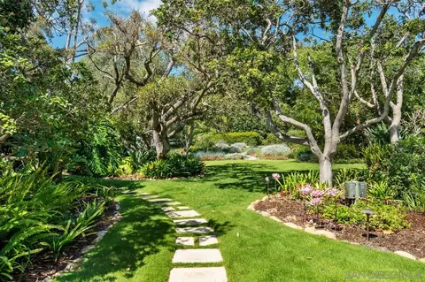 Exterior - 1205 Muirlands Dr, La Jolla, CA 92037 photo 19 of 23