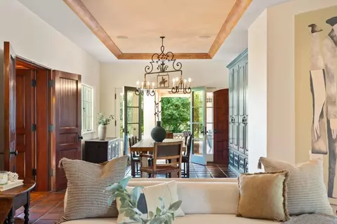 Dining - 1205 Muirlands Dr, La Jolla, CA 92037 photo 4 of 5