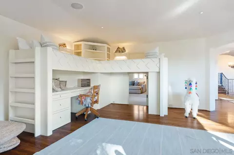 Bedroom - 1205 Muirlands Dr, La Jolla, CA 92037 photo 3 of 5
