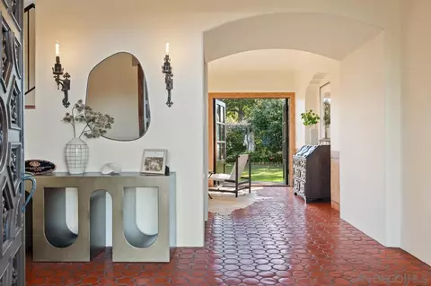 Entry Way - 1205 Muirlands Dr, La Jolla, CA 92037 photo 2 of 5