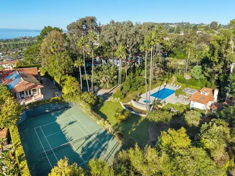 View/Area - 1205 Muirlands Dr, La Jolla, CA 92037 photo 3 of 7