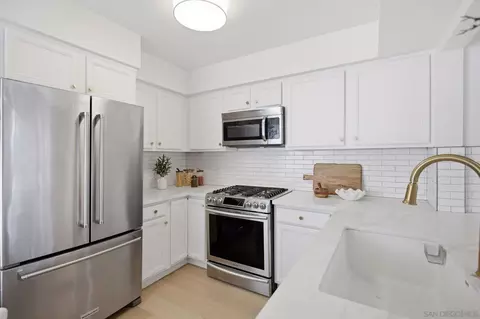 Kitchen - 3932 9th Ave #5, San Diego, CA 92103 photo 3 of 13