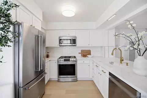 Kitchen - 3932 9th Ave #5, San Diego, CA 92103 photo 4 of 13