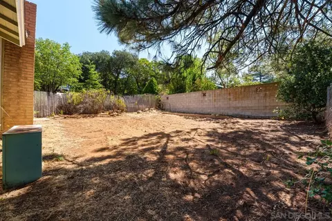 Exterior - 2906 Lakeview Dr, Julian, CA 92036 photo 14 of 15