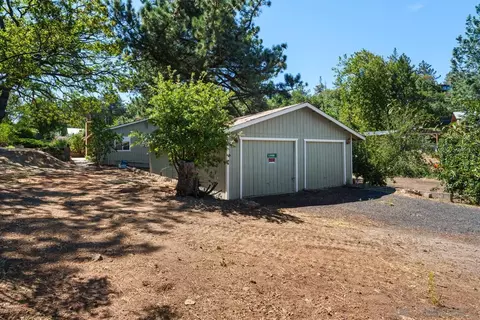 Exterior - 2906 Lakeview Dr, Julian, CA 92036 photo 8 of 15