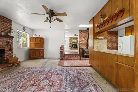 Living - 2906 Lakeview Dr, Julian, CA 92036 photo 6 of 9