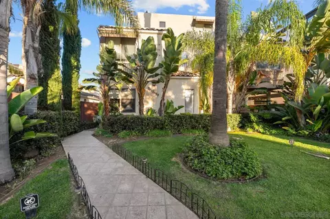 3957 Lamont St, San Diego, CA 92109